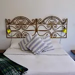 Two bedrooms Capri style home near Piazzetta